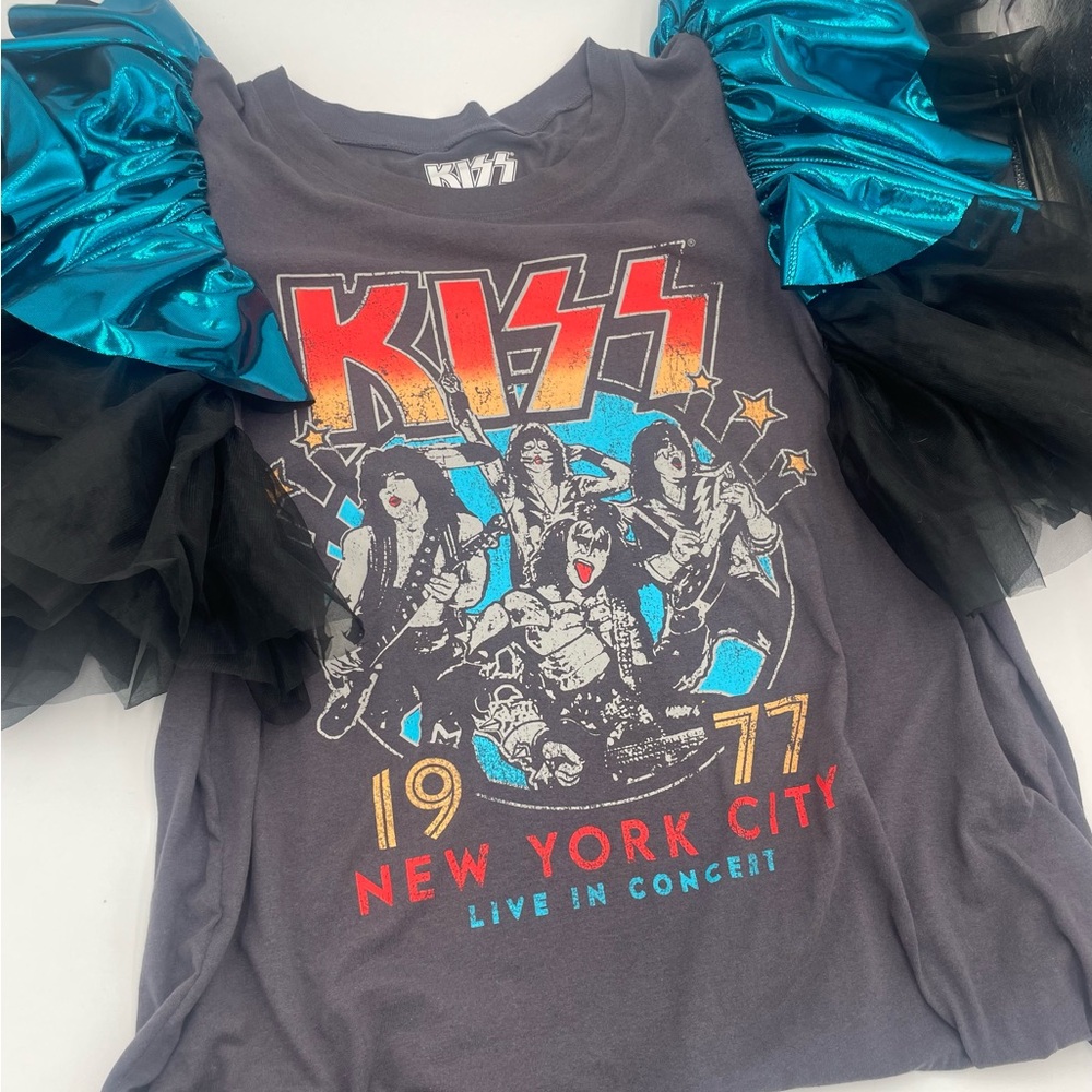 Revamped KISS Graphic Tee with Blue and Black Sleeves